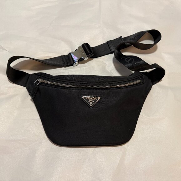 Prada Re-Nylon Enamel-Logo Belt Bag Unisex - Picture 1 of 8